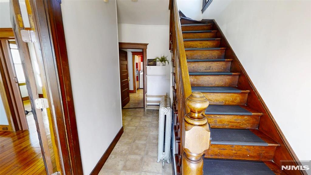 47 Vreeland Avenue