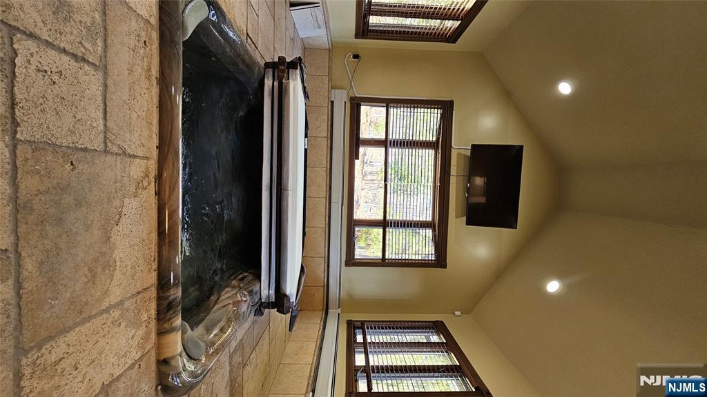 534 Hamburg Turnpike