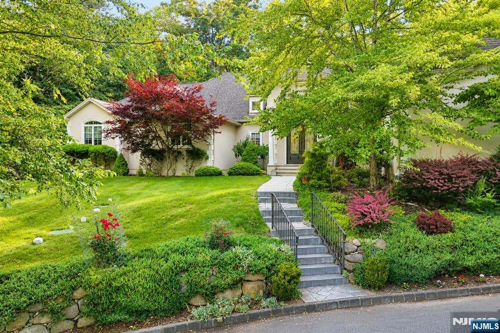 Photo of 41 Wildwood Road, Saddle River, NJ 07458 (MLS # 26023546)