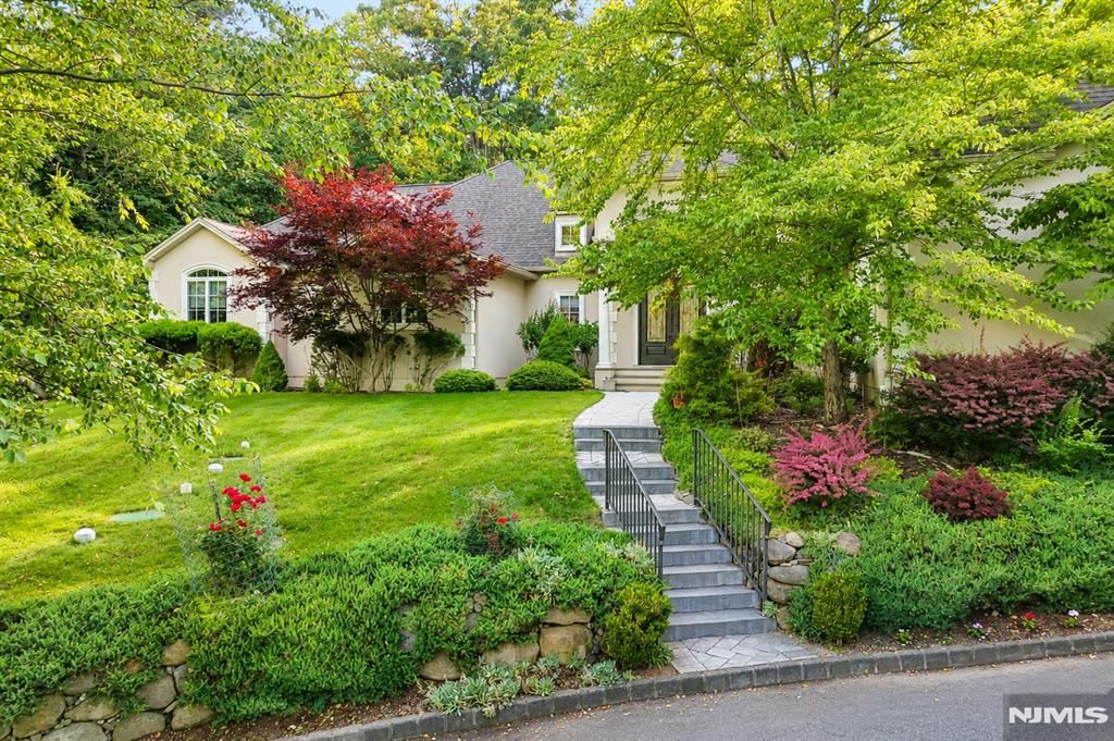 Photo of 41 Wildwood Road, Saddle River, NJ 07458 (MLS # 26023546)