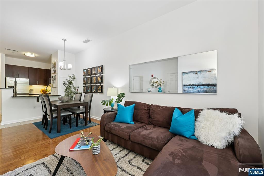 1101 Riverview Avenue 101