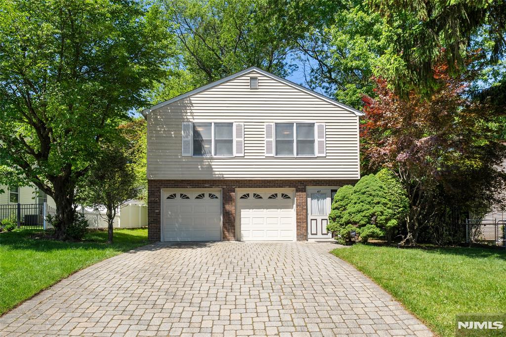 Property for Sale at 67 Short Place, Cresskill, New Jersey - Bedrooms: 4 
Bathrooms: 3 
Rooms: 7  - $975,000