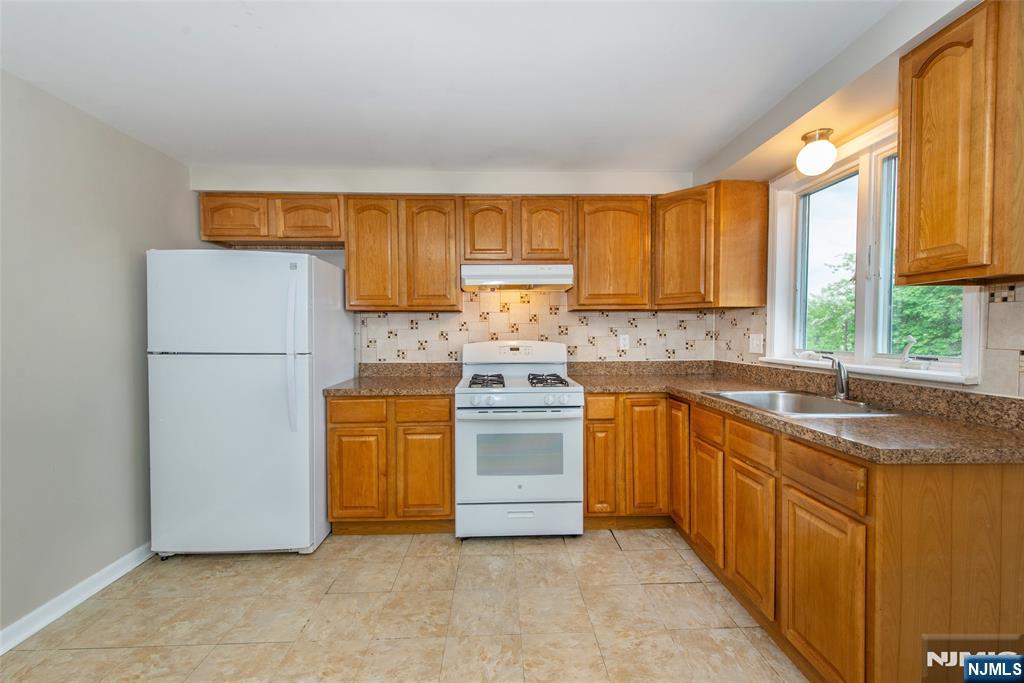 56 Corabelle Avenue 2
