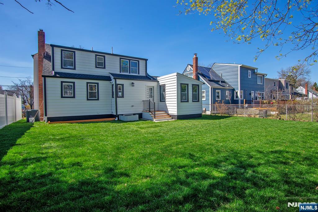 25 Windsor Drive