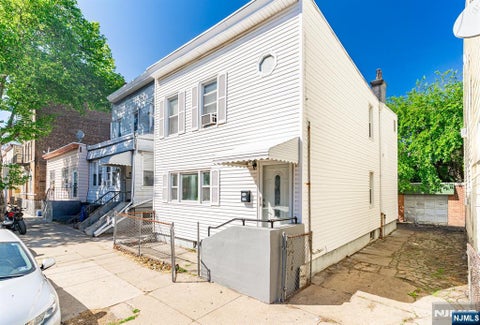 Photo of 164 Hopkins Avenue, Jersey City, NJ 07306 (MLS # 26021621)