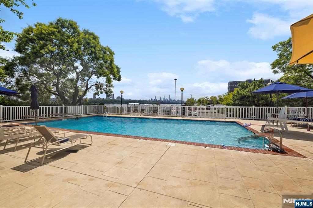 1055 River Road 1014