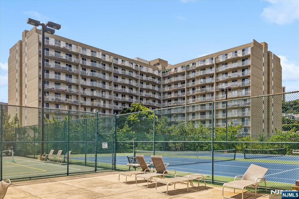 1055 River Road 1014