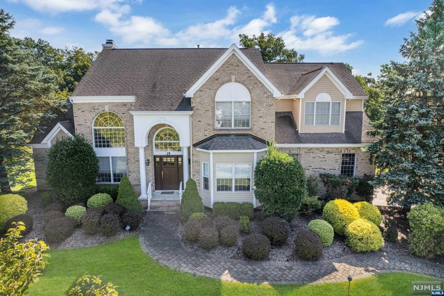 This magnificent property offers a spacious 4 bedroom, 2 1/2 bath house on almost 3/4 acre of property. Grand two-story foyer, open floor plan, living room w/ natural light. Gleaming hardwood floors to the main living areas, center island kitchen with separate eat-in area. Oversized primary suite w/ a luxurious en-suite bathroom with modern fixtures and finishes. The remaining bedrooms are generously sized. A 12-course basement plenty of extra storage space or potential for future expansion. Outside, the flat level private backyard for outdoor entertaining. Located in a highly desirable neighborhood, this house is nestled in the heart of Bel Air Livingston. Close proximity to major highways, houses of worship, schools and shopping. Don't miss the opportunity!