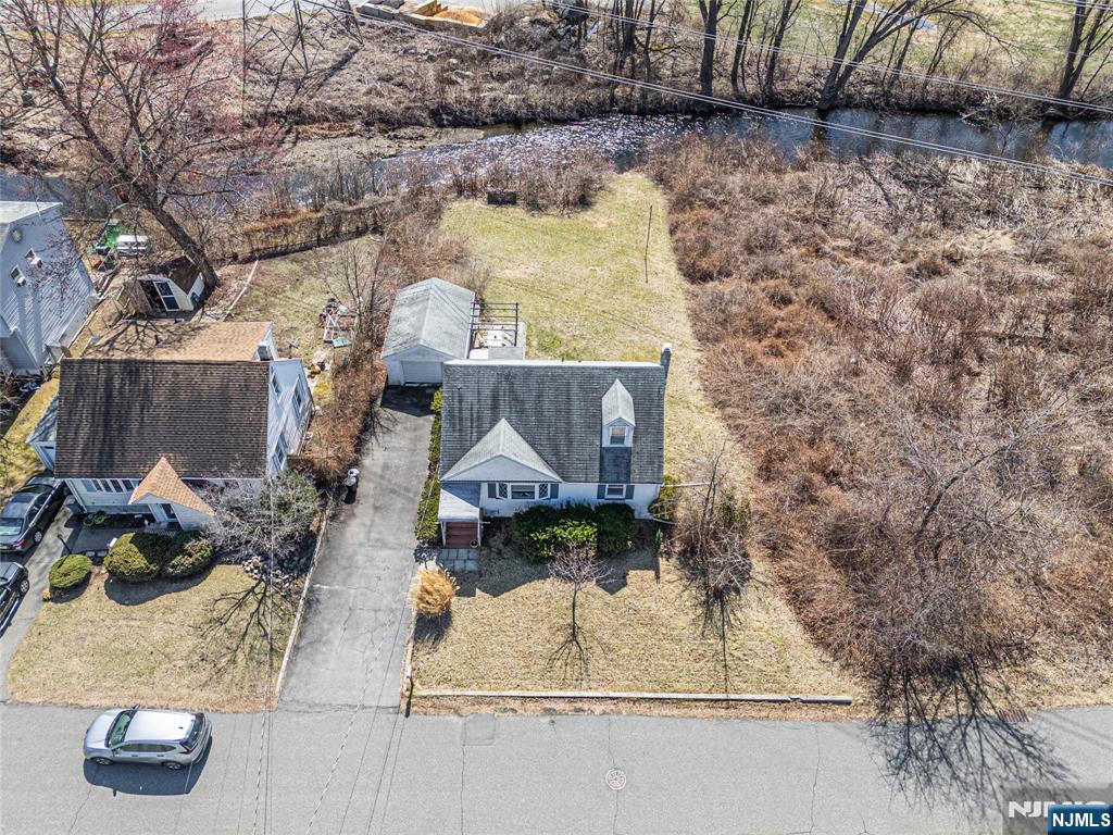 Property for Sale at 136 Catherine Avenue, Mahwah, New Jersey - Bedrooms: 3 
Bathrooms: 1 
Rooms: 9  - $525,000