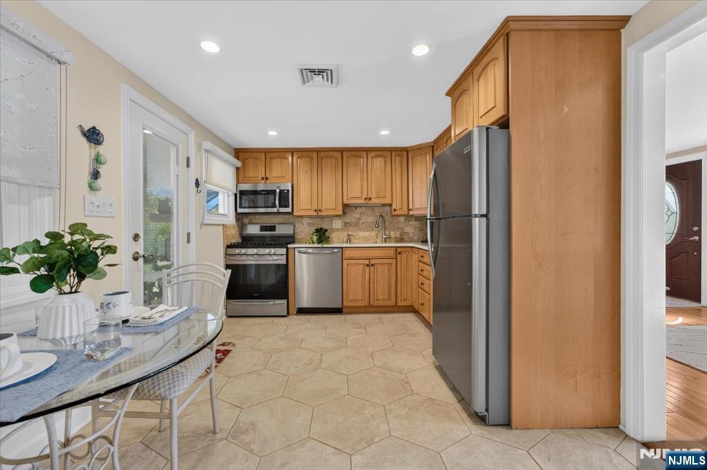 48 Florence Avenue