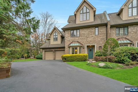 142 Ashley Place Park Ridge NJ 07656