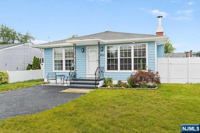 Property for Sale at 3213 Mattapan Avenue, Point Pleasant, New Jersey - Bedrooms: 4 
Bathrooms: 1 
Rooms: 8  - $499,000