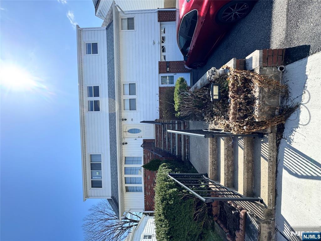 Rental Property at 145 Maple Ave 2, Woodland Park, New Jersey - Bedrooms: 2 
Bathrooms: 1 
Rooms: 5  - $2,800 MO.