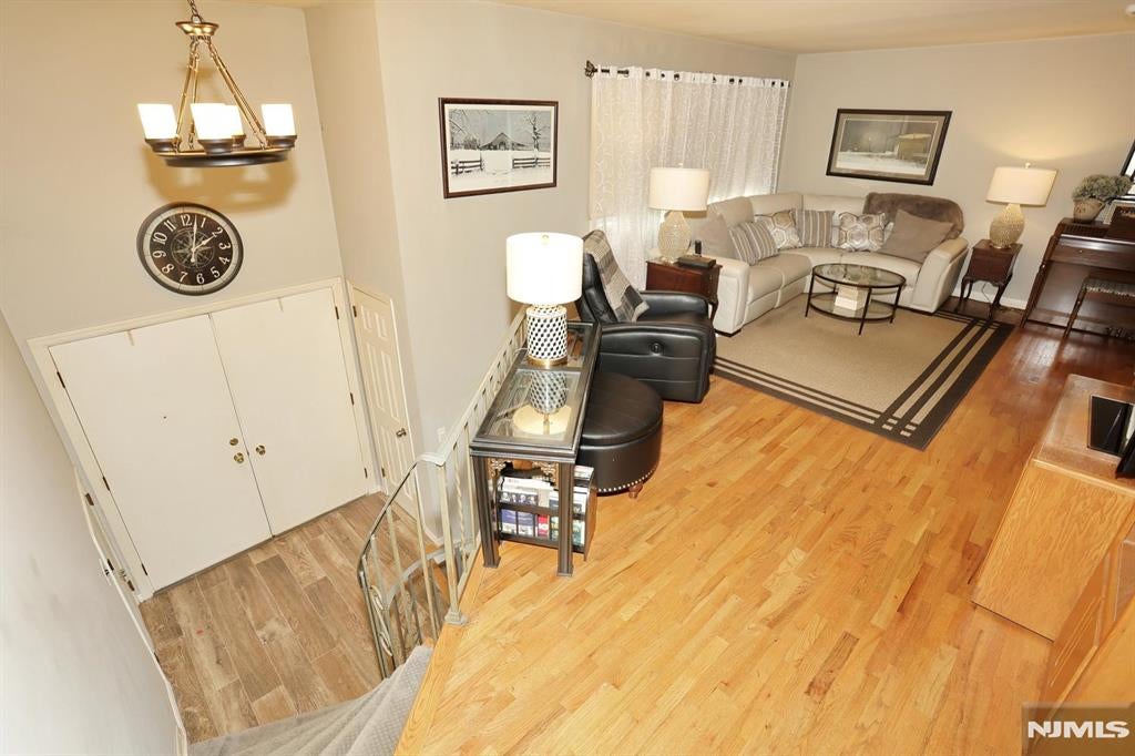 6 Cooper Drive