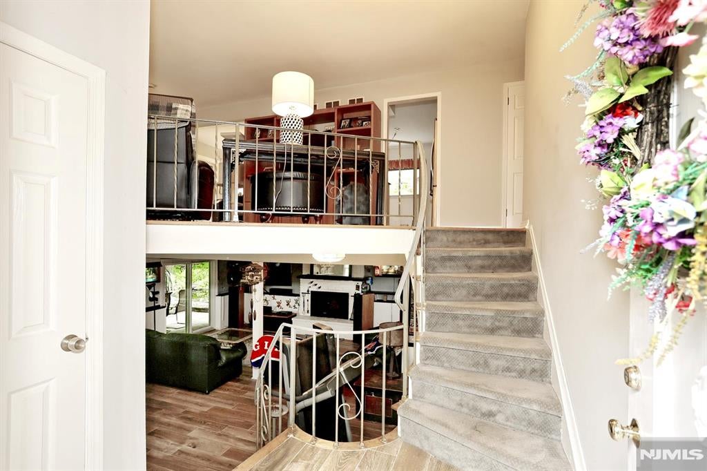 6 Cooper Drive