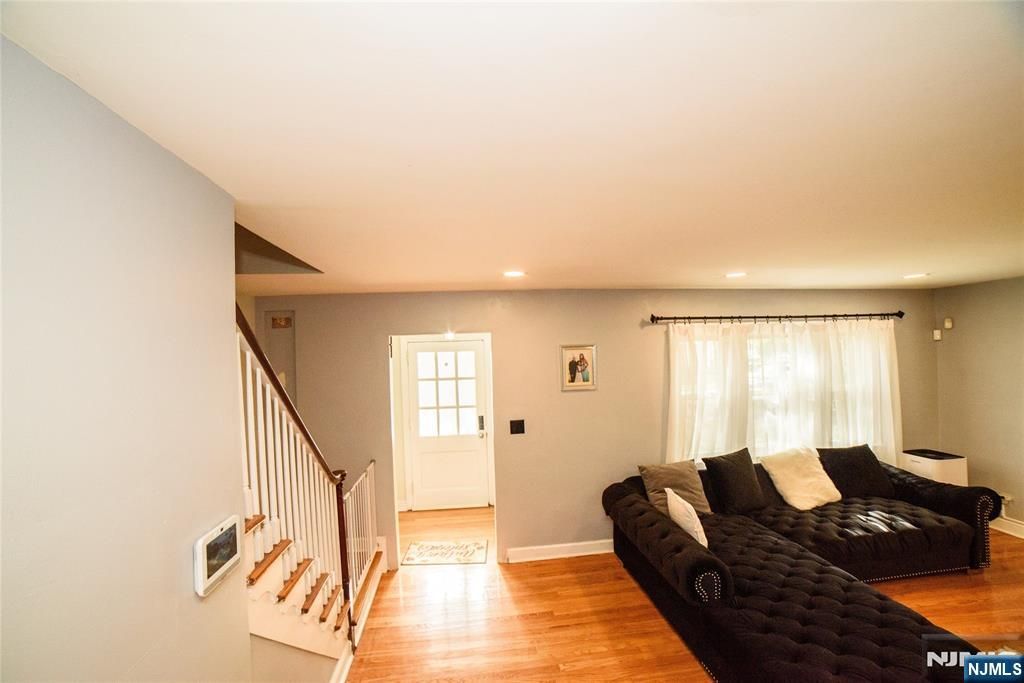 Photo of 415417 19th Avenue, Paterson, NJ 07504 (MLS # 26004492)