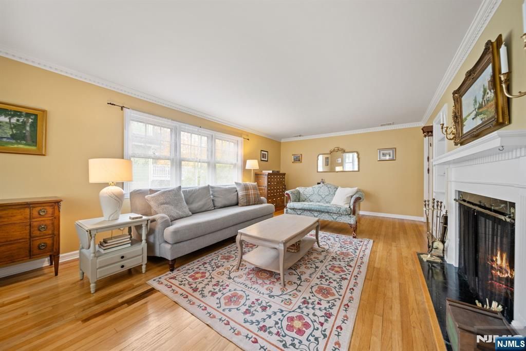 Photo of 70 Highland Avenue, Midland Park, NJ 07432 (MLS # 25038799)