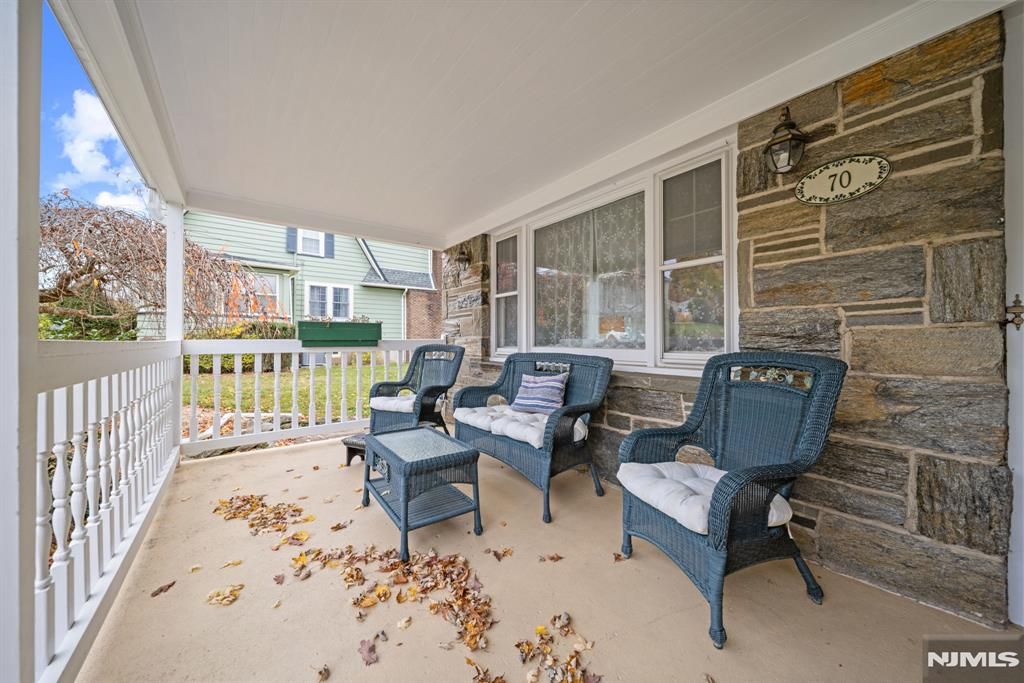 Photo of 70 Highland Avenue, Midland Park, NJ 07432 (MLS # 25038799)