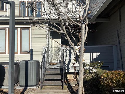 Photo of 748 Mainsail Ln #748, Secaucus, NJ 07094 (MLS # 26000401)