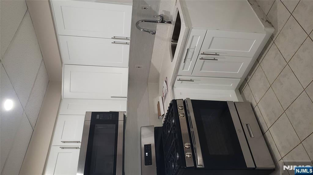 640 Fairview Avenue 9