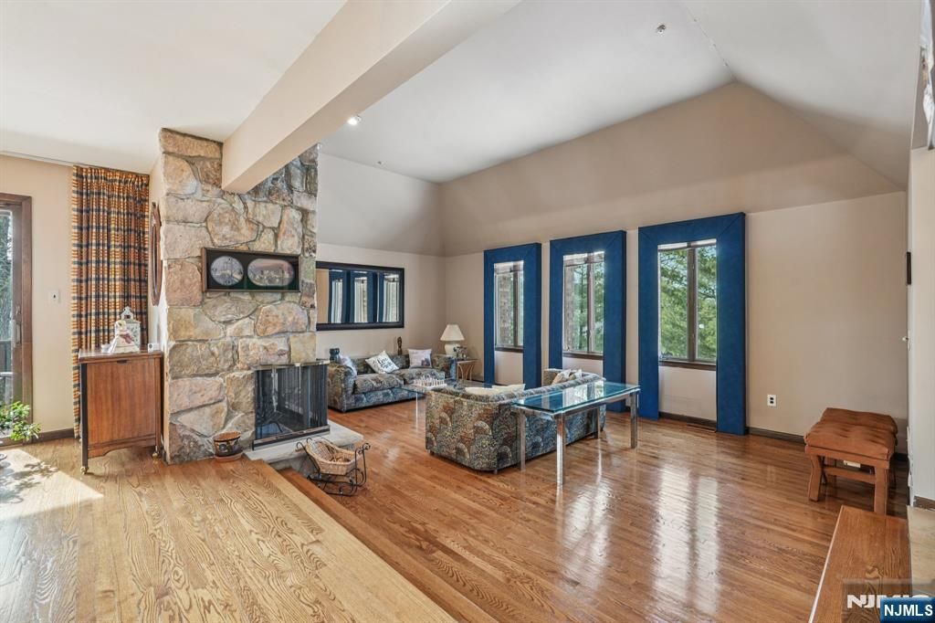 Photo of 845 Rifle Camp Road, Woodland Park, NJ 07424 (MLS # 26011588)