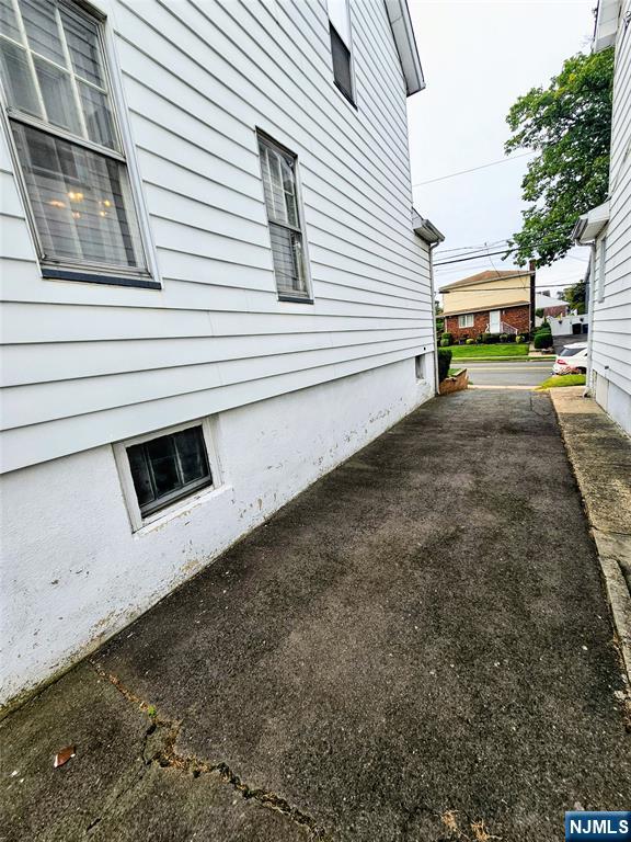 449 Jauncey Avenue