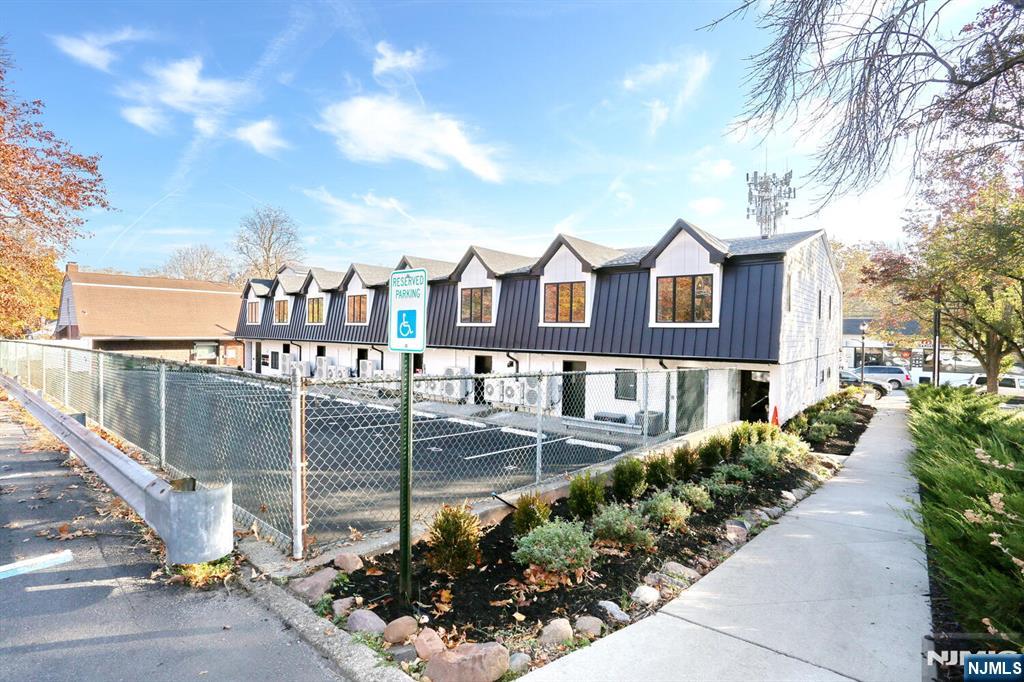 160 Terrace Street 2H