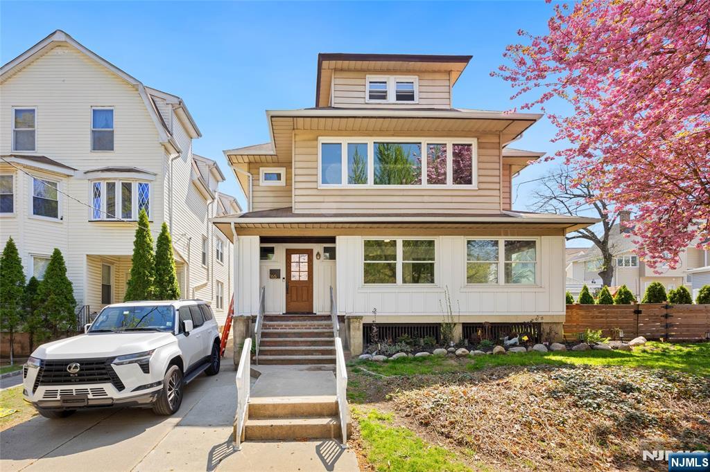 Rental Property at 165 Home Ave 1, Rutherford, New Jersey - Bedrooms: 3 
Bathrooms: 2 
Rooms: 8  - $4,000 MO.
