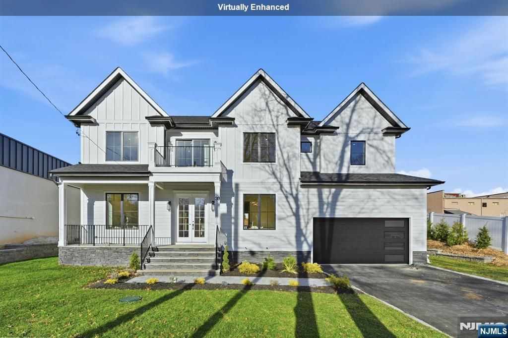 Photo of 30 Grand Terrace, Livingston, NJ 07039 (MLS # 25043835)