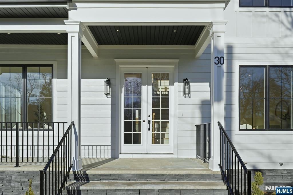 Photo of 30 Grand Terrace, Livingston, NJ 07039 (MLS # 25043835)