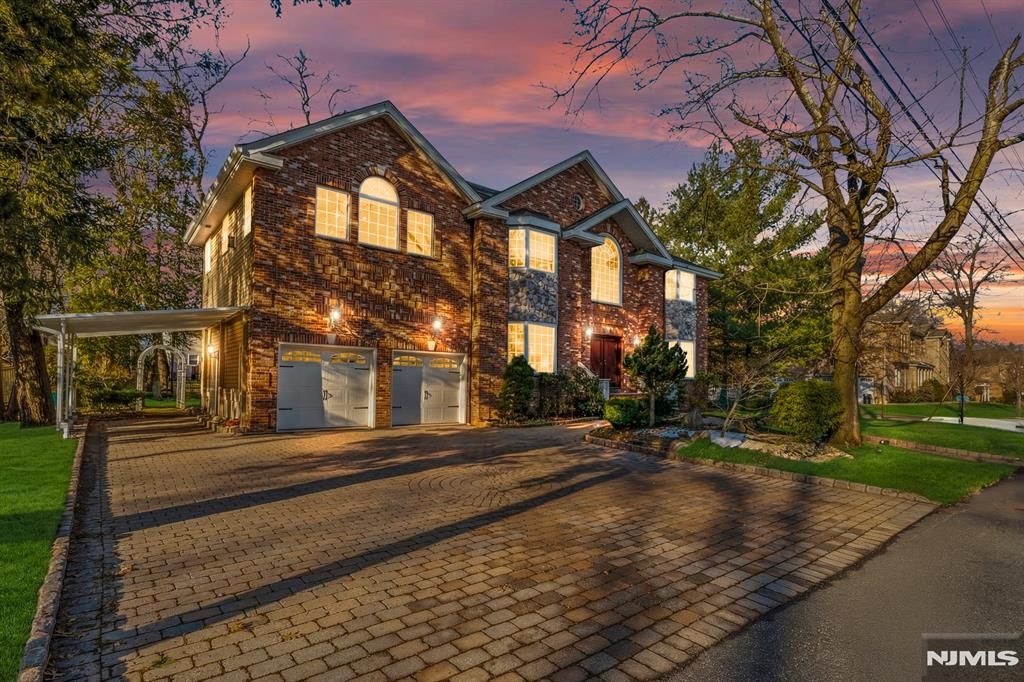 Photo of 49 Ross Avenue, Demarest, NJ 07627 (MLS # 26008061)