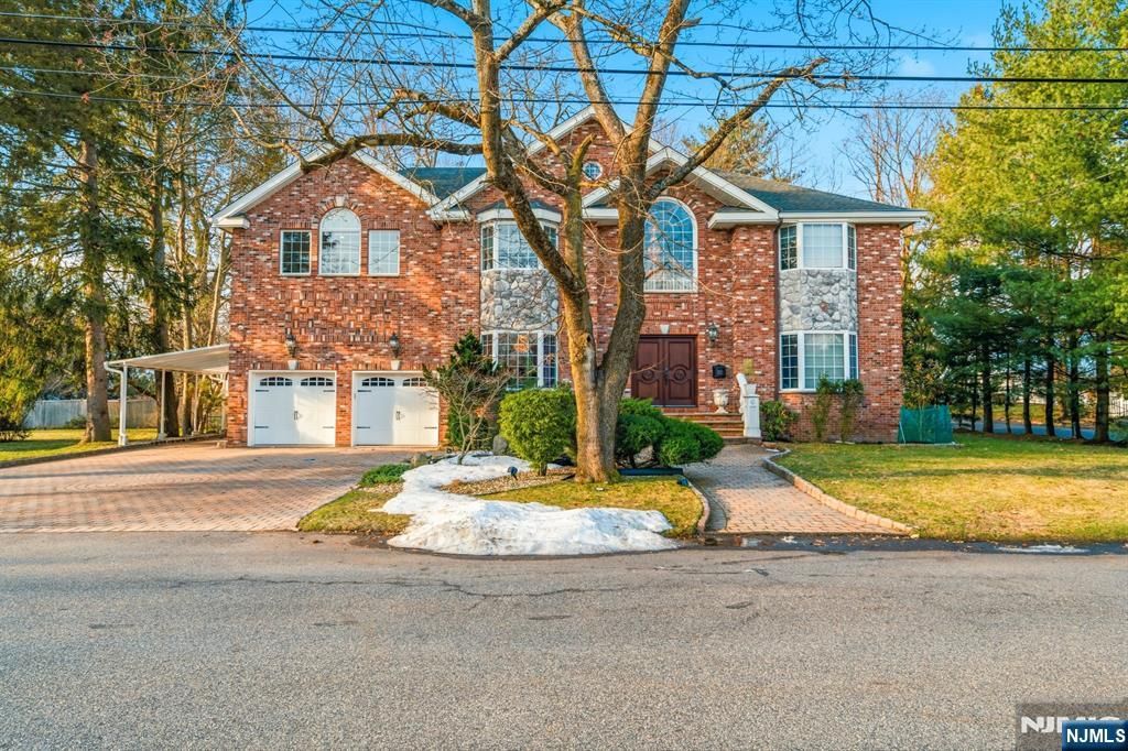 Photo of 49 Ross Avenue, Demarest, NJ 07627 (MLS # 26008061)