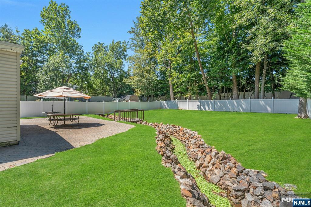 Cedar Grove, New Jersey 07009, United States, 5 Bedrooms Bedrooms, ,3 BathroomsBathrooms,Residential,Active,191119