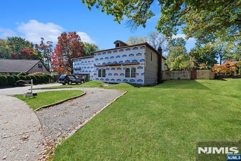 Photo of 150 Lawrence Drive, Paramus, NJ 07652 (MLS # 26038762)