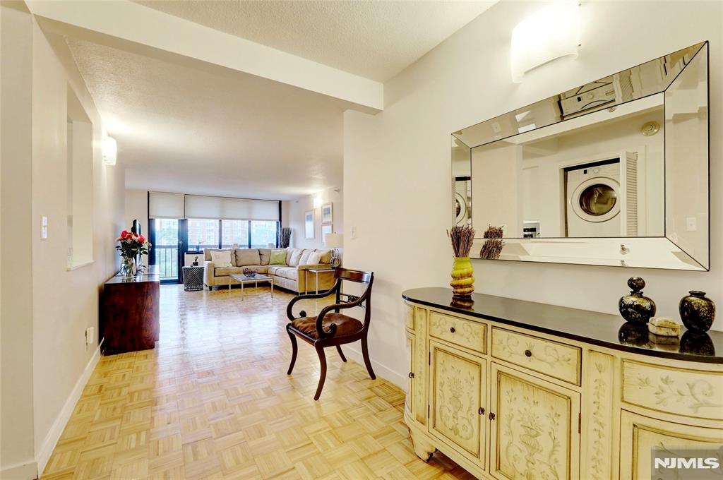 1265 15th Street 4 C