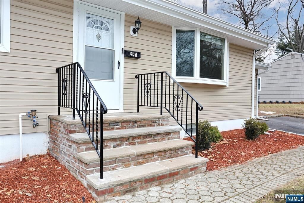 Photo of 221 Raymond Street, Hillsdale, NJ 07642 (MLS # 25042580)