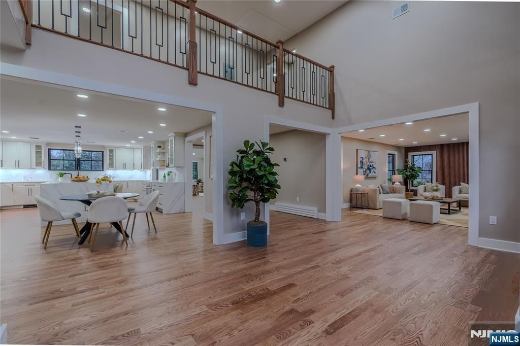 Photo of 547 Highland Avenue, Ridgewood Village, NJ 07450 (MLS # 25042628)