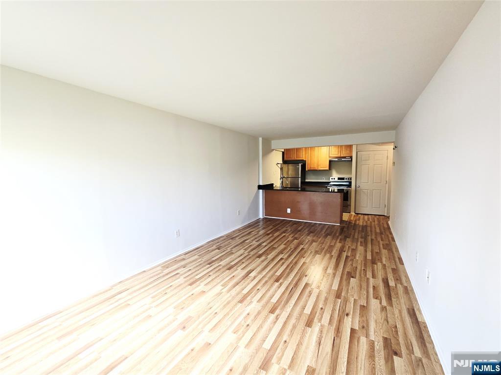 333 Grand Avenue 3J