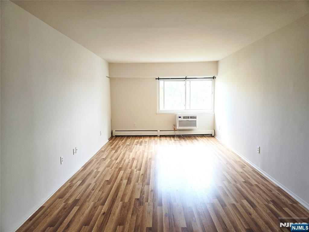 333 Grand Avenue 3J