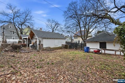 106 Freeman Avenue East Orange NJ 07018