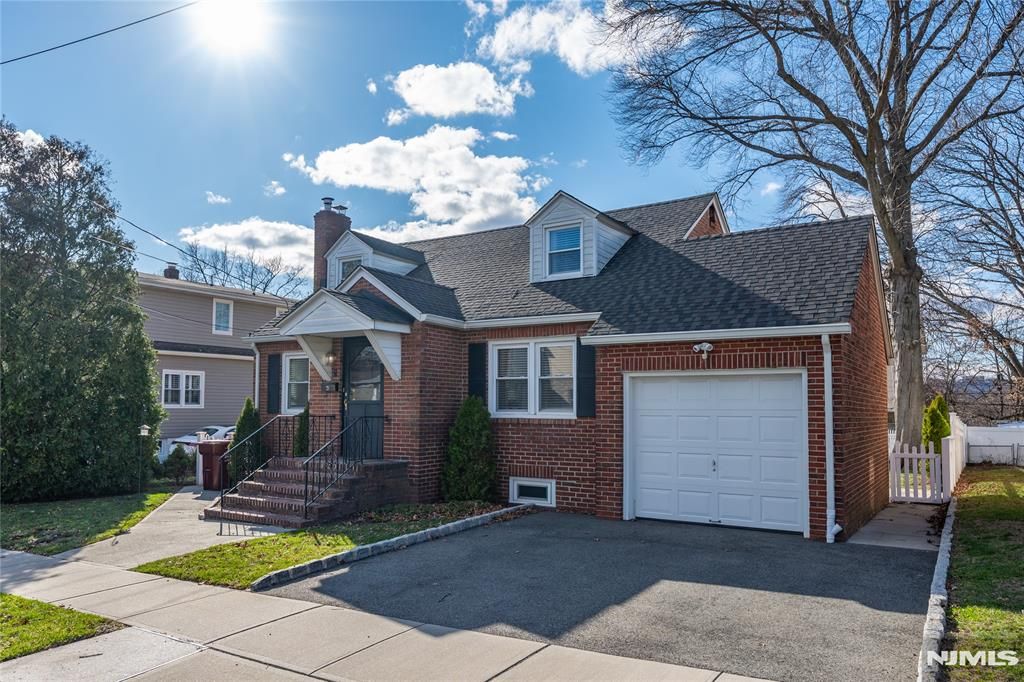 Photo of 35 Hastings Avenue, Nutley, NJ 07110 (MLS # 26008982)