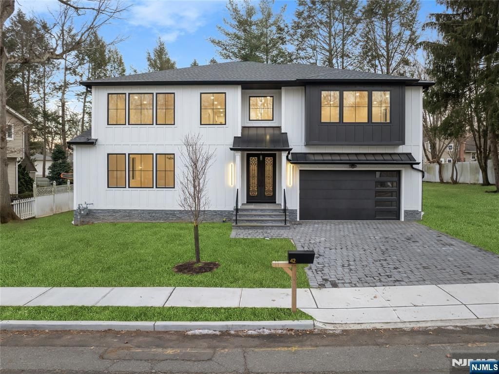 Photo of 42 Harvey Street, Closter, NJ 07624 (MLS # 26002403)