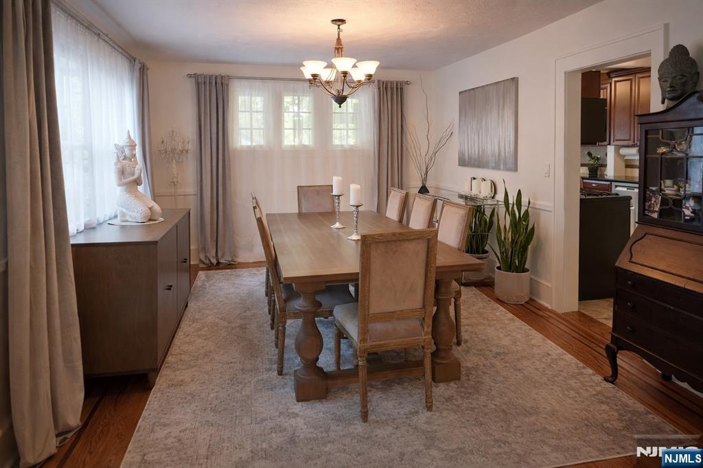 274 W Englewood Avenue