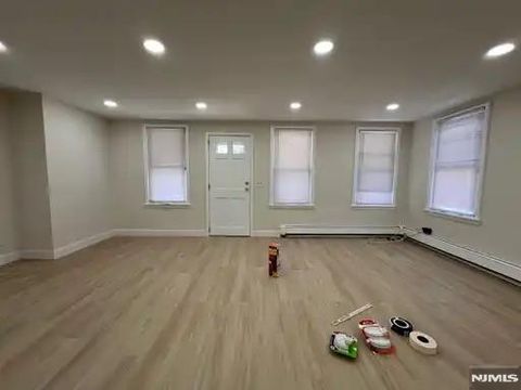 Photo of 15 Storig Avenue, Closter, NJ 07624 (MLS # 25038692) Photo of 15 Storig Avenue, Closter, NJ 07624 (MLS # 25038692)