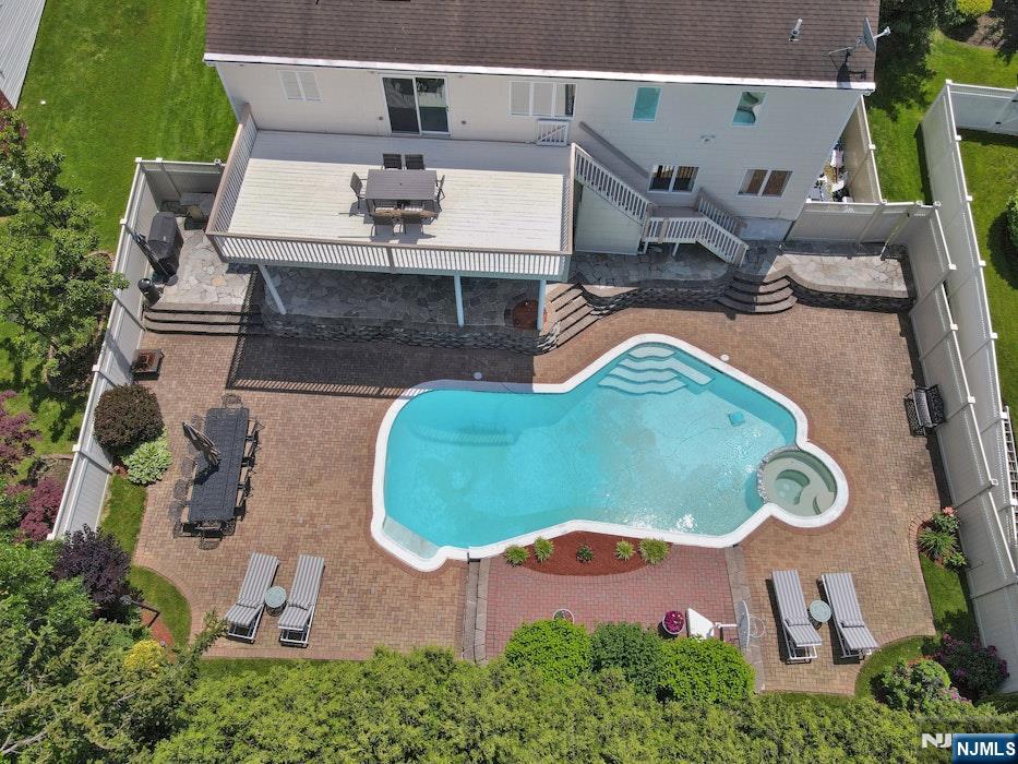 420 Golf Course Drive