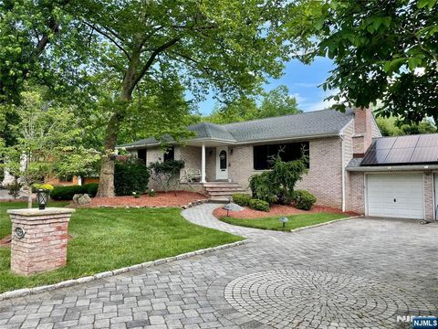 443 Lynn Street Harrington Park NJ 07640