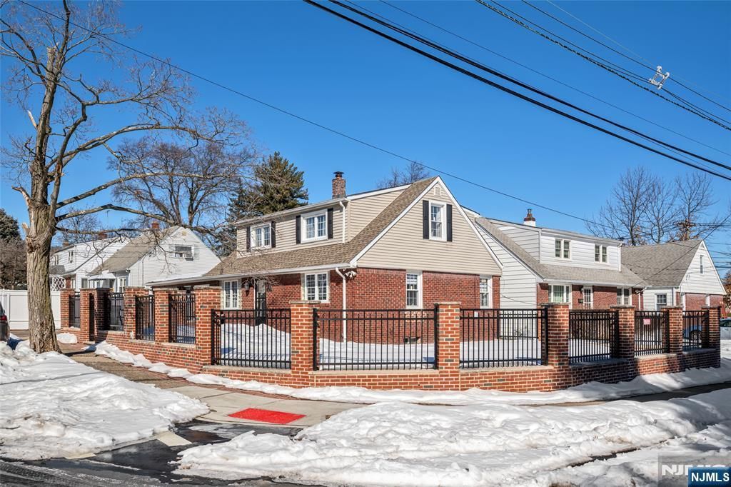 Photo of 15 Furrey Place, Paterson, NJ 07522 (MLS # 26005283)