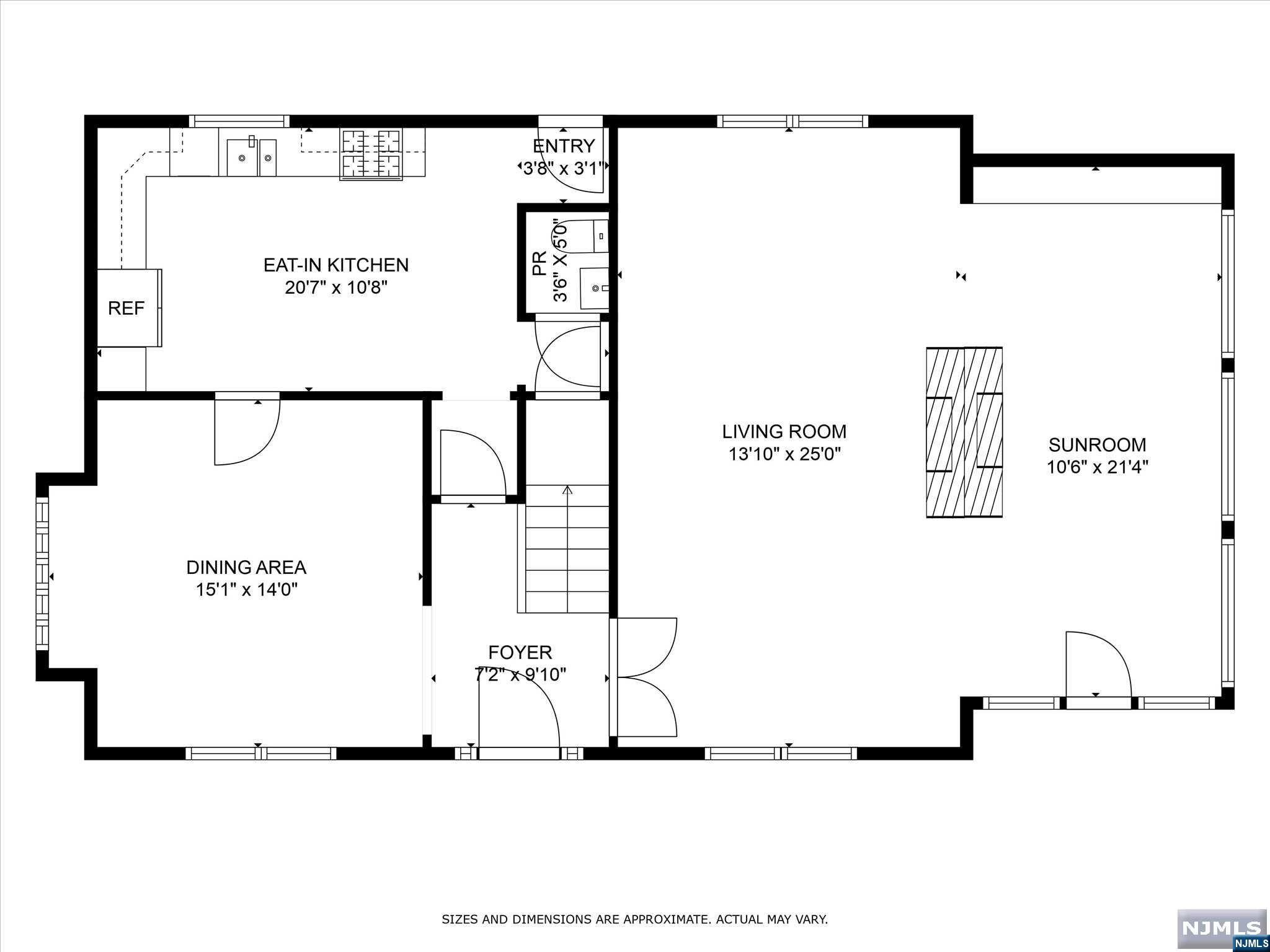 Main image without alt text