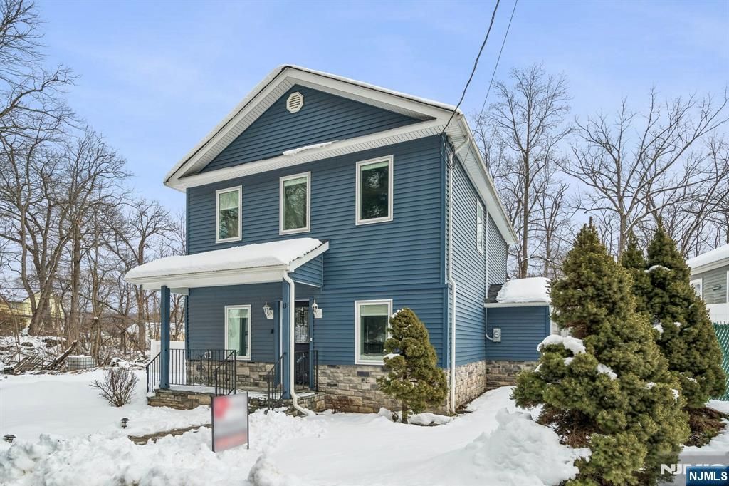 Photo of 13 Roger Avenue, Wanaque, NJ 07420 (MLS # 26005698)