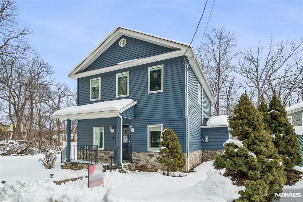 Photo of 13 Roger Avenue, Wanaque, NJ 07420 (MLS # 26005698)